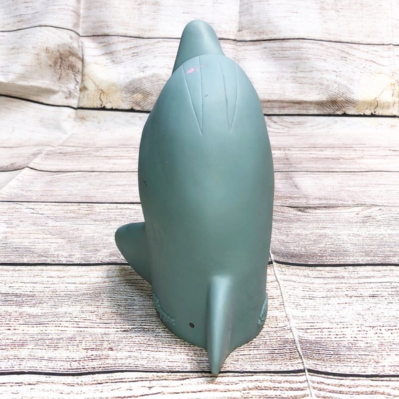 Vintage FLIPPER The DOLPHIN Movie Squirting Rubber Hand Puppet Pizza Hut 1996 - Picture 4 of 9
